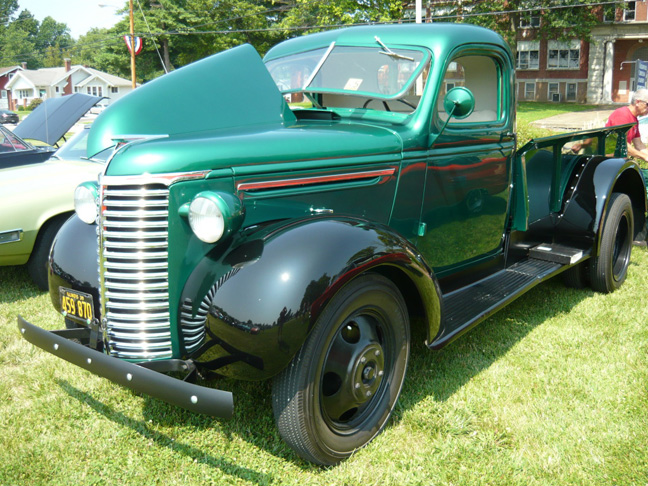 Brooks Catsup Bottle Festival