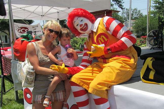 Brooks Catsup Bottle Festival