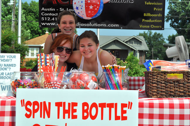 Brooks Catsup Bottle Festival