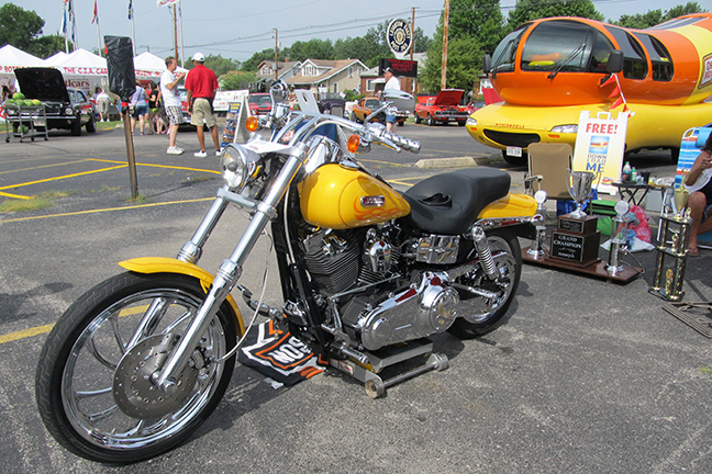 Collinsville Catsup Bottle Car Show