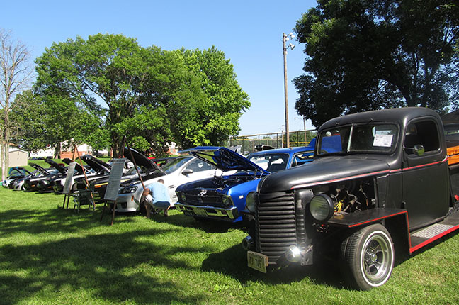 Collinsville Catsup Bottle Car Show