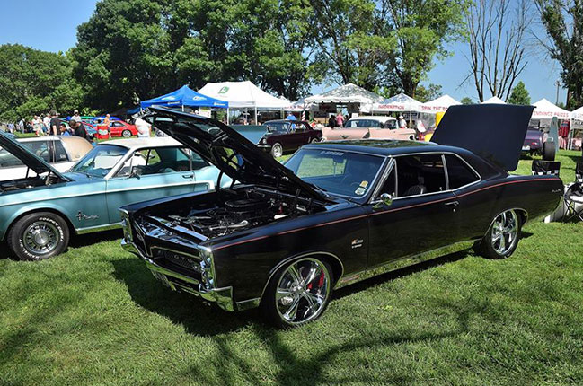 Collinsville Catsup Bottle Car Show