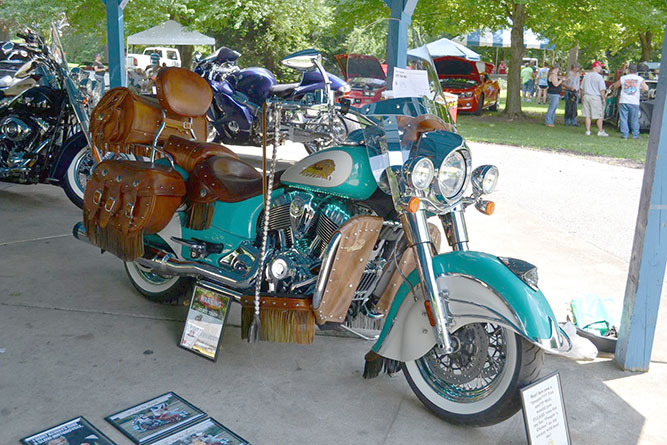 Collinsville Catsup Bottle Car Show