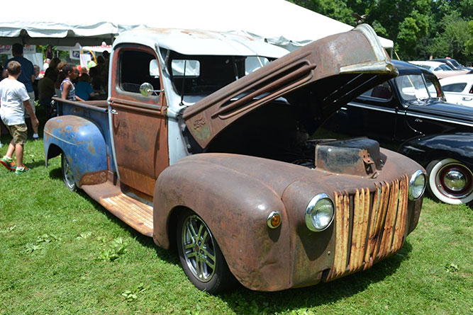 Collinsville Catsup Bottle Car Show