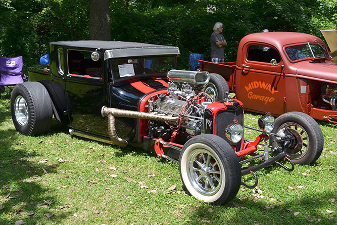 Collinsville Catsup Bottle Car Show