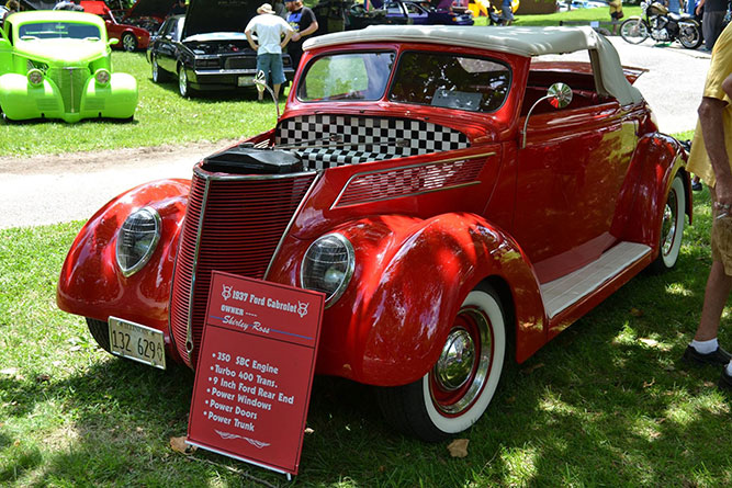 Collinsville Catsup Bottle Car Show